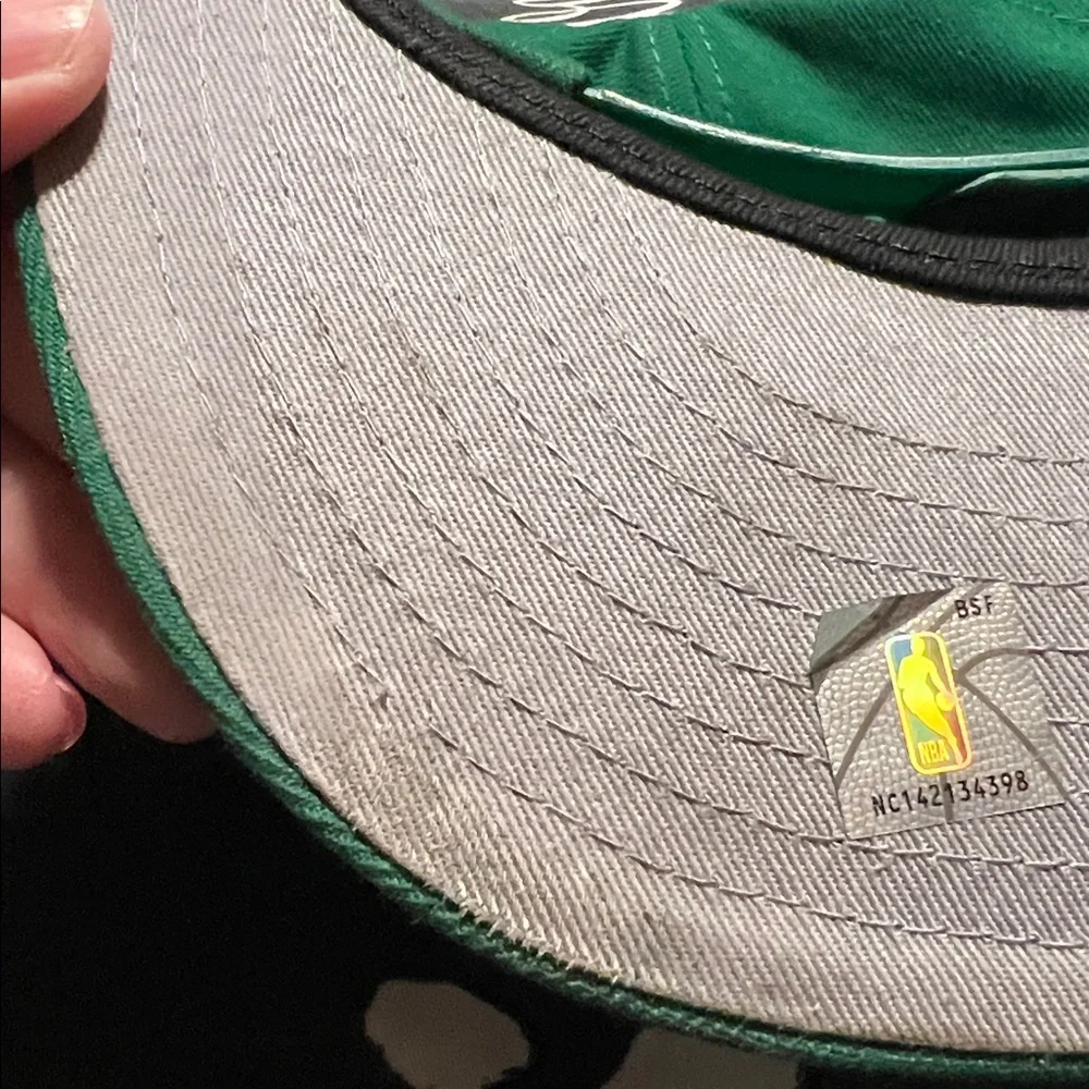 NWT New Era Boston Celtics SnapBack Hat